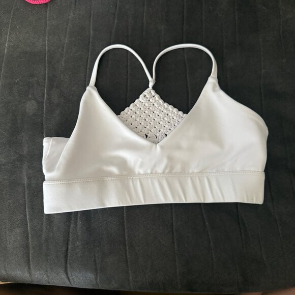 White Carbon38 Xs Sports Bra With Macrame Back Detail - Picture 2 of 4